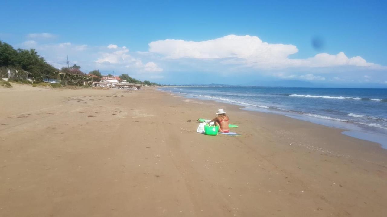 Thailanda In Katakolo Pyrgos (Elis)